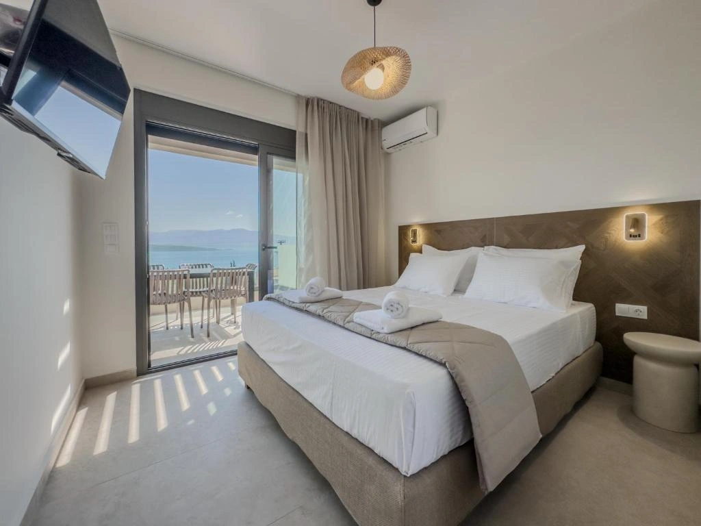 Suite 7 - Gallery 13